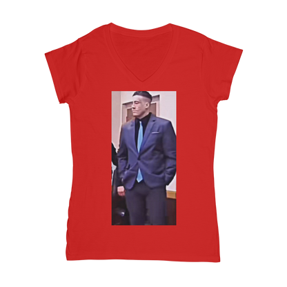 wade in a suit Wade Wilson Classic Women's V-Neck T-Shirt